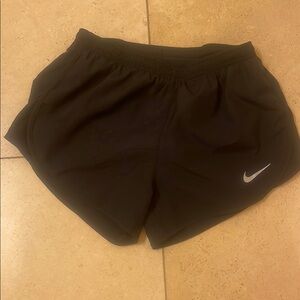 Nike Black Athletic Shorts Lightweight Elastic Waist